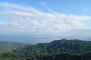 Tagaytay Prime Residences with Swimming Pool & Viewing Deck